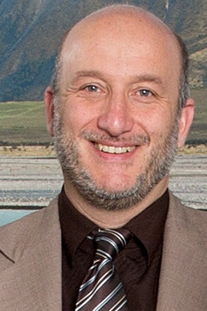 Dr Jochen Schmidt